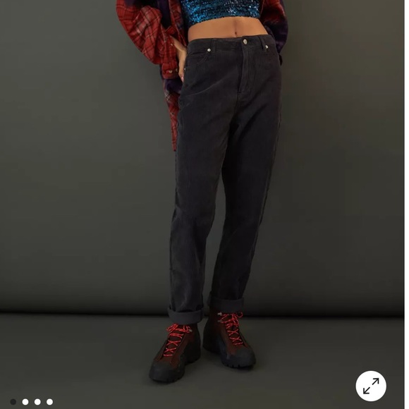 Urban Outfitters Black Corduroy Mom High-rise Pants - Picture 13 of 14